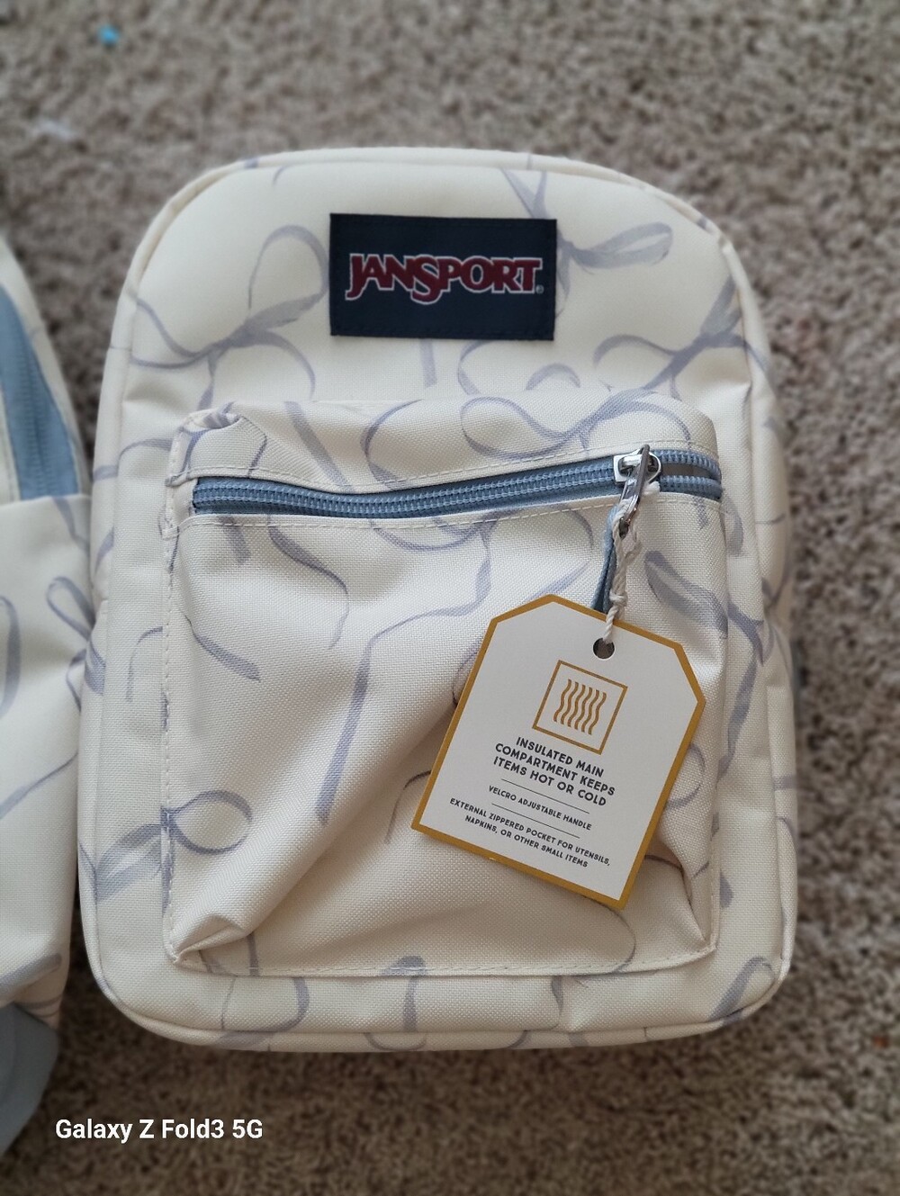 ♥️NWT♥️ Jansport Cream Backpack with Blue Bows & Matching Lunch Box - Picture 3 of 7